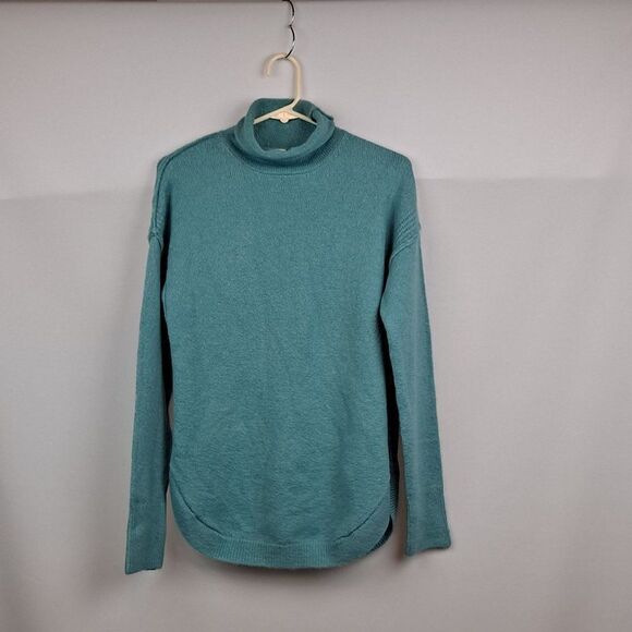 Gap Ladies Pullover sweater NWOT - Picture 1 of 11